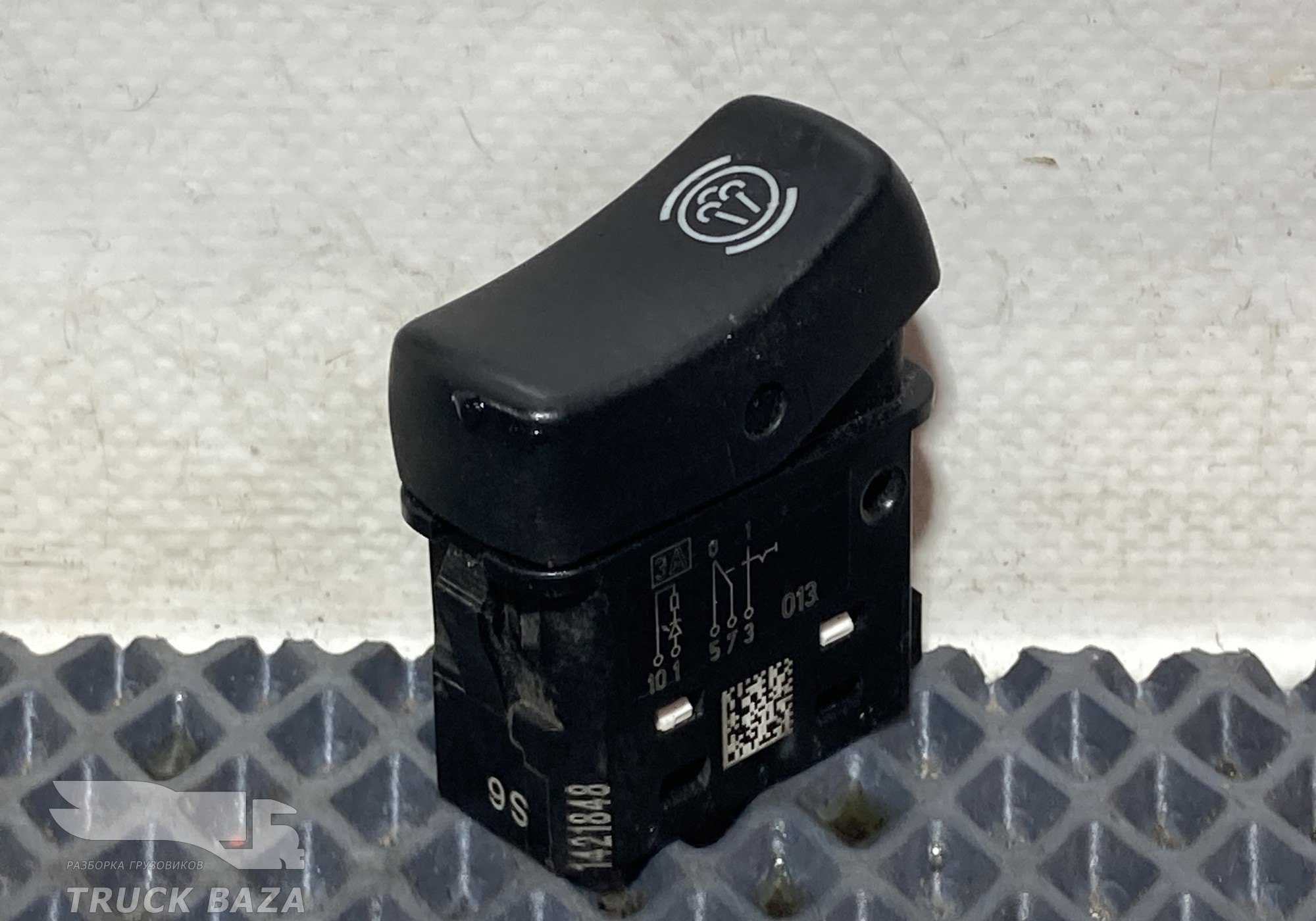 1421848 Кнопка выключения моторного тормоза