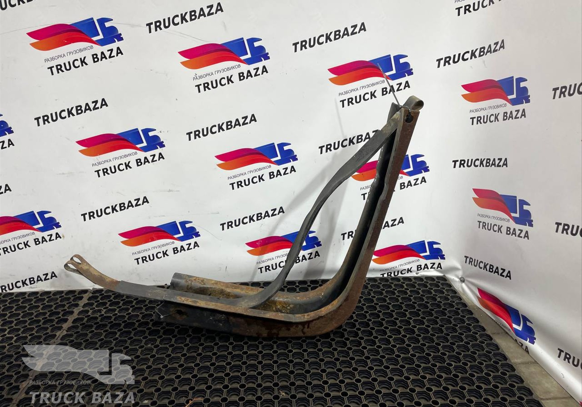 1463534 Кронштейн топливного бака для Scania 5-series P (с 2004 по 2016)