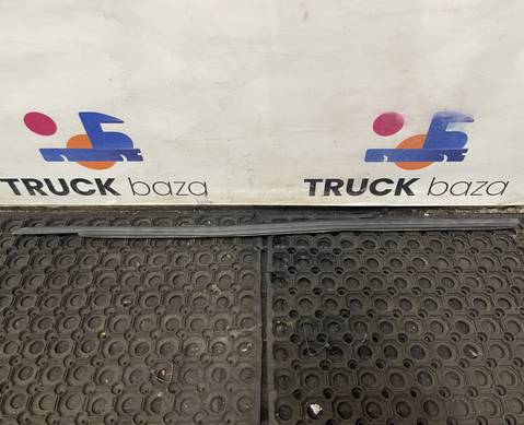 Уплотнитель стекла двери для Scania 6-series R (с 2016)