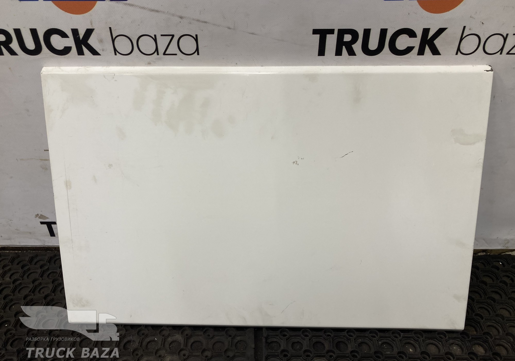 1311495 Крышка инструментального ящика для Daf XF105