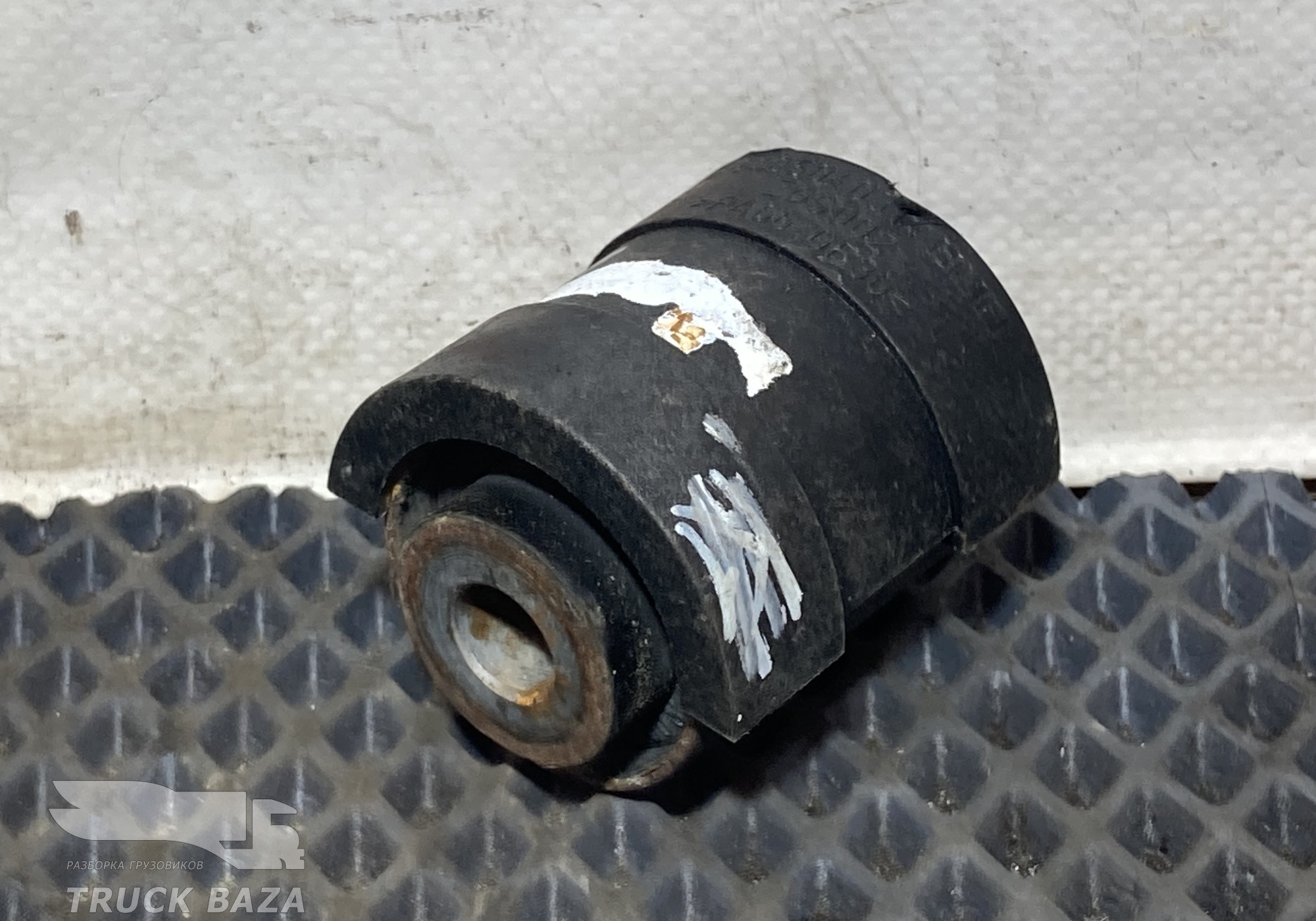 9405040214 Подушка радиатора для КАМАЗ 5490 (с 2013)