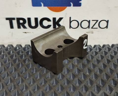 51042020136 Кронштейн вала рокеров для Man