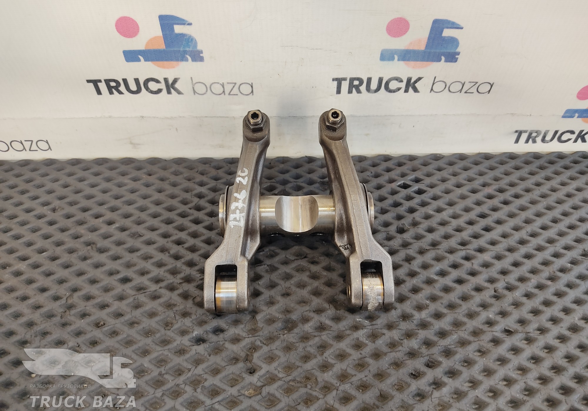 51042035065 Вал рокера для Man TGS I (с 2007)