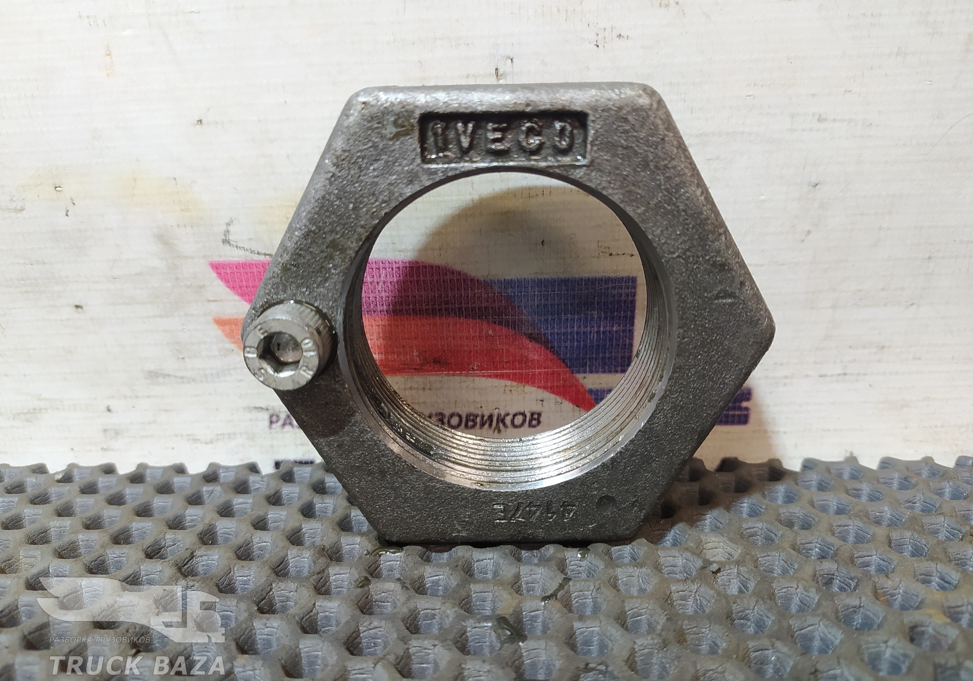 7172933 Гайка передней ступицы для Iveco EuroTech