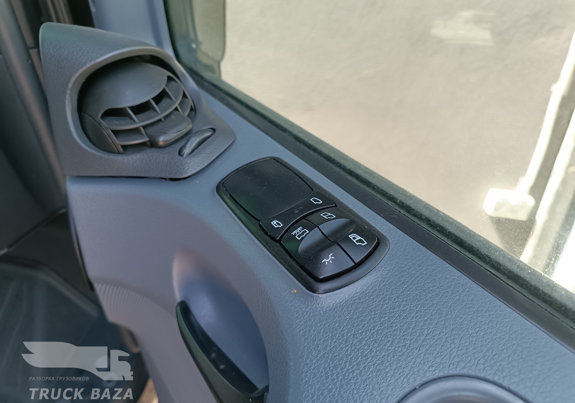 A9438200197 Блок управления стеклоподъемниками для Mercedes-Benz Actros MP3 (с 2008)