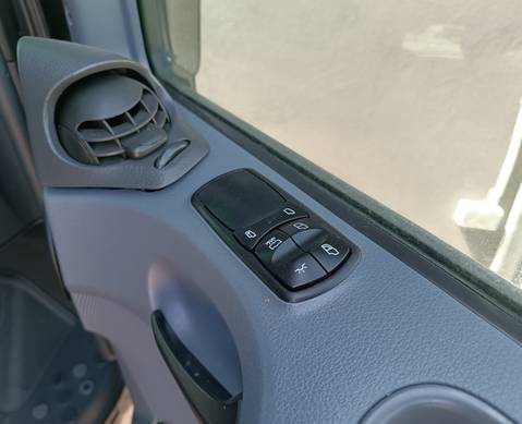 A9438200197 Блок управления стеклоподъемниками для Mercedes-Benz Actros MP1 (с 1996 по 2003)