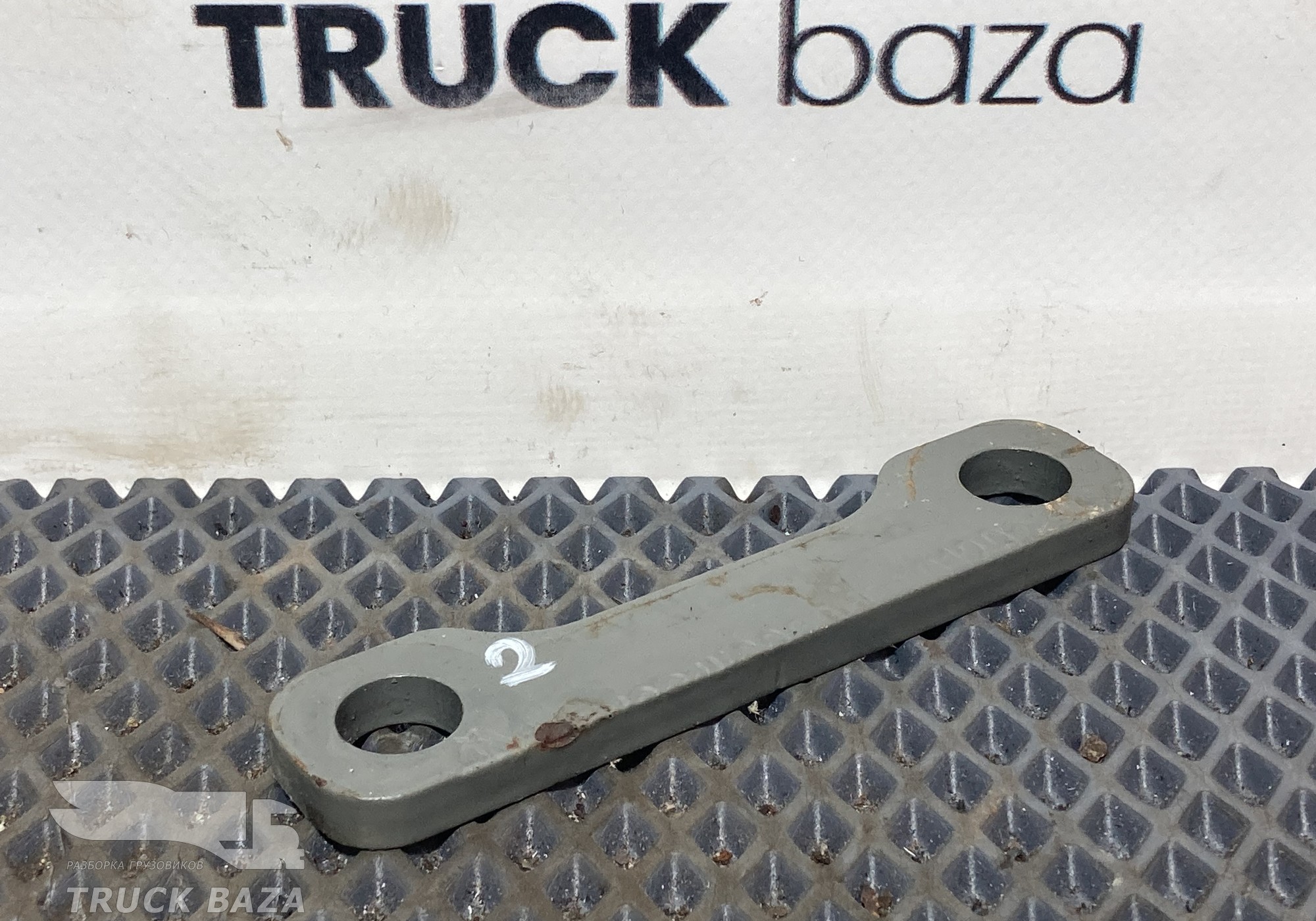 WG9925590129 Пластина кронштейна задней подушки для Sinotruk Sitrak C7H