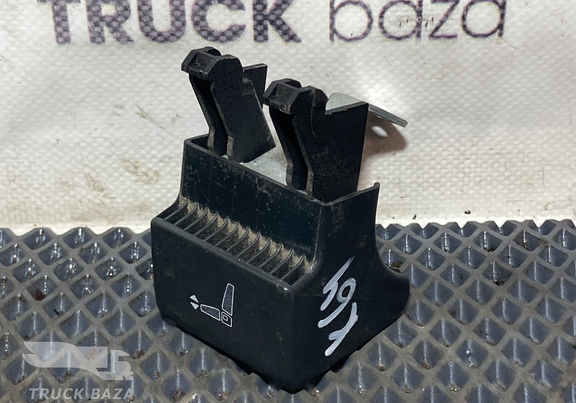 Кнопка регулировки сиденья для КАМАЗ 5490 (с 2013)