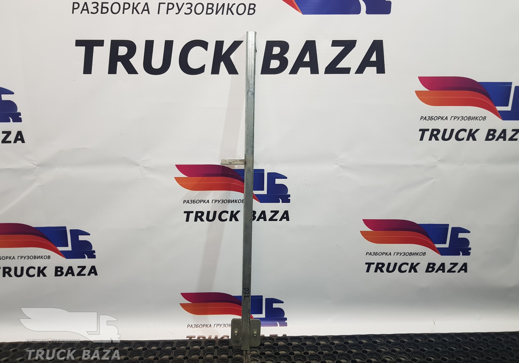 1297303 Кронштейн продолжения двери правый для Daf XF95