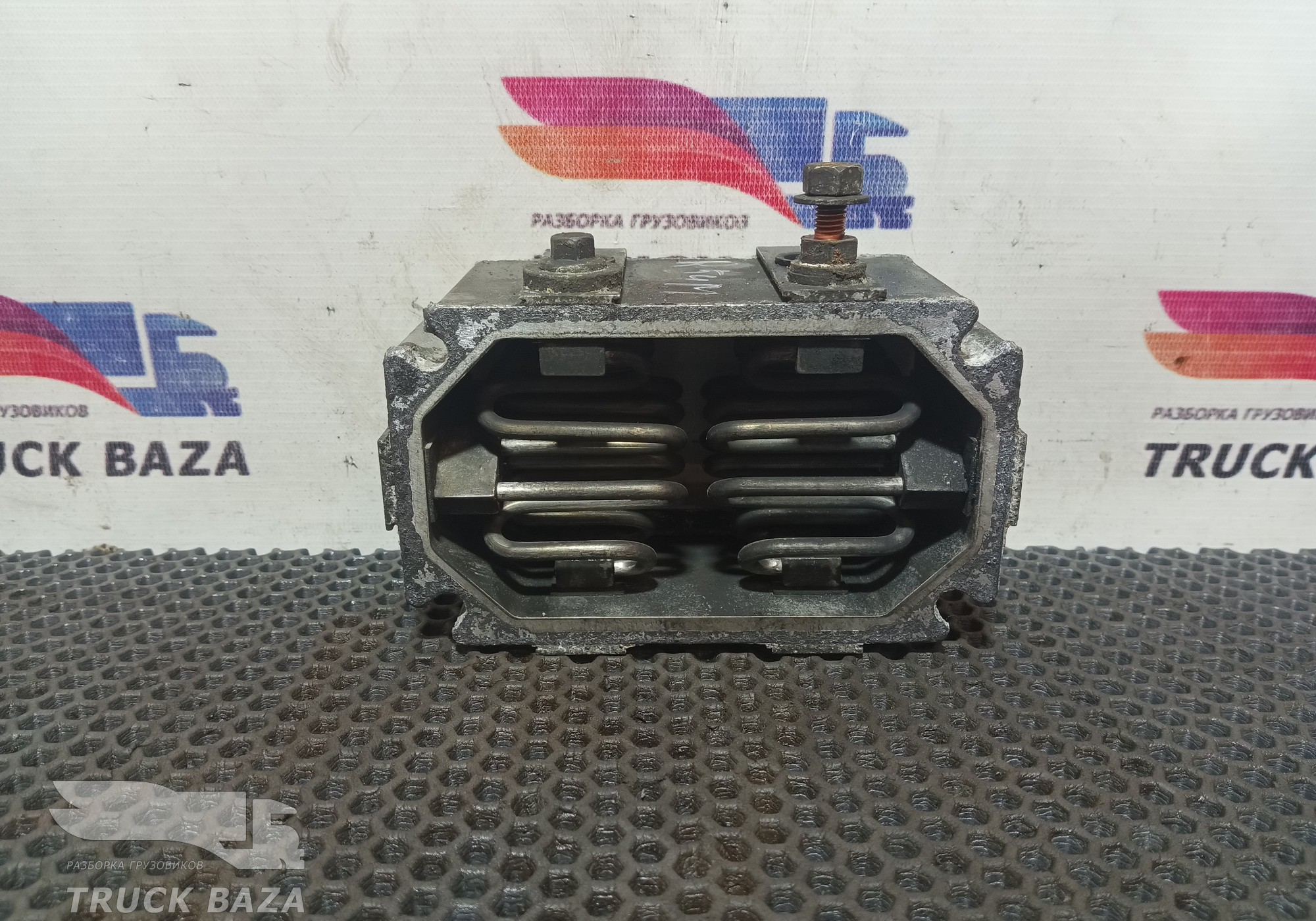 20940342 Свеча накаливания для Renault Magnum IV DXi (с 2005 по 2013)