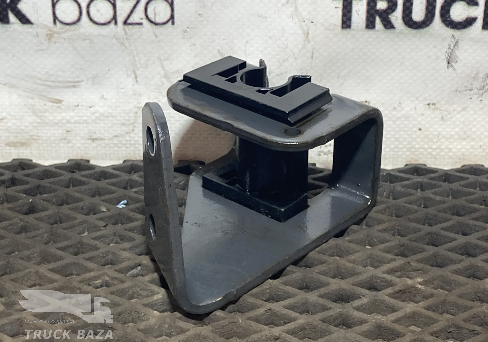 A2228100913 Кронштейн проводки для Mercedes-Benz Actros MP3 (с 2008)