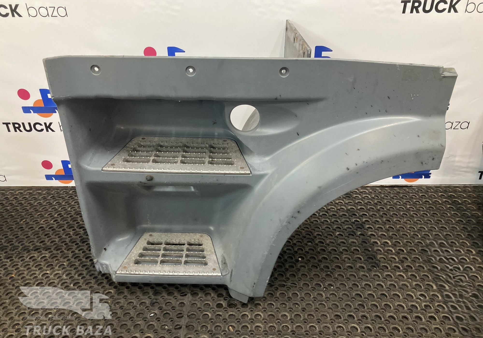 1291172 Корпус подножек левый для Daf XF105 (с 2005)