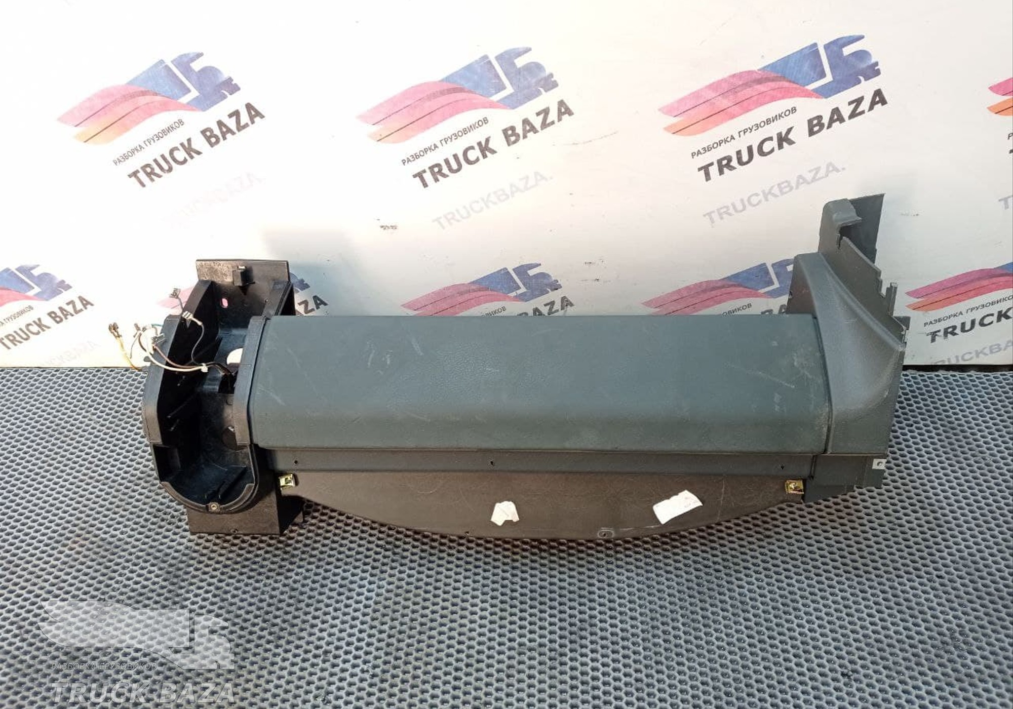 81639030315 Полка верхняя правая для Man TGS II (с 2012)