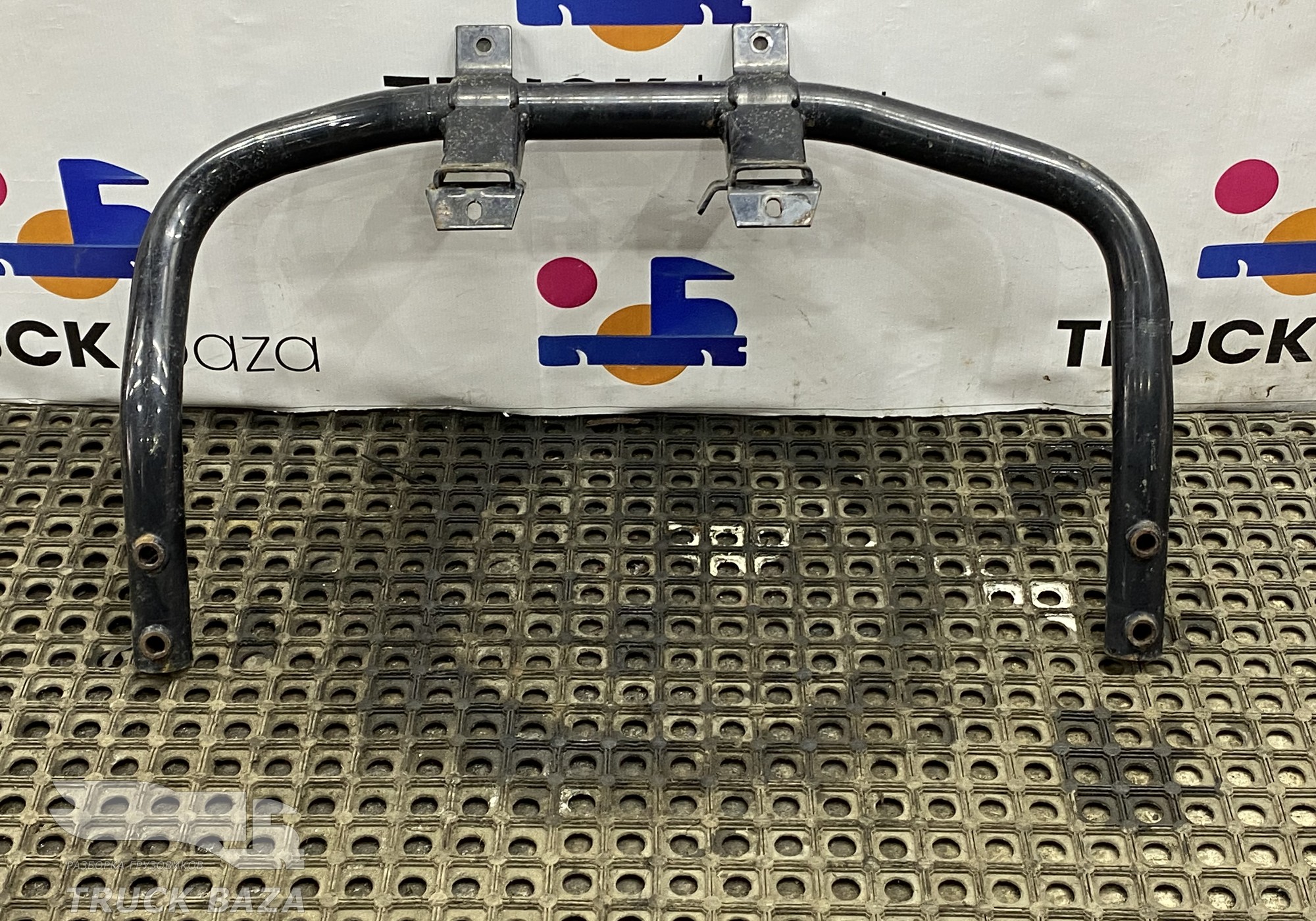 85084405001 Кронштейн воздушного фильтра