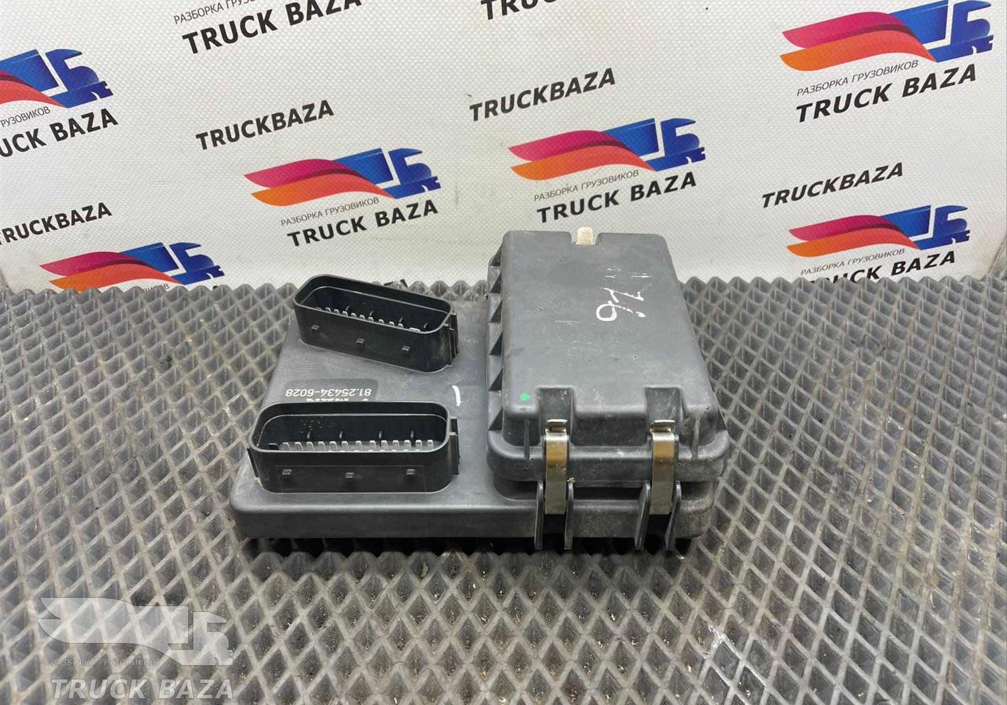 81254346028 Блок предохранителей для Man TGX TG3 (с 2020)