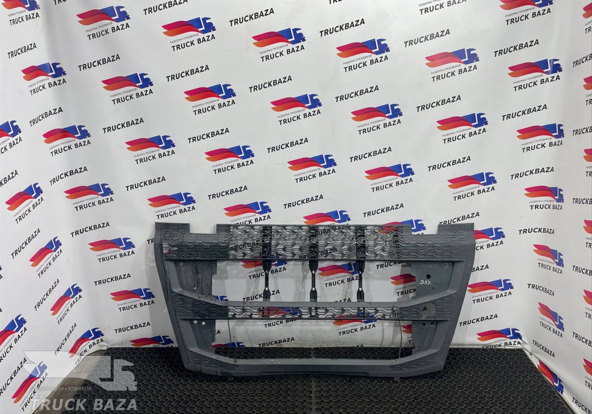 23512110 Решетка радиатора для Volvo FH 4 (с 2012)