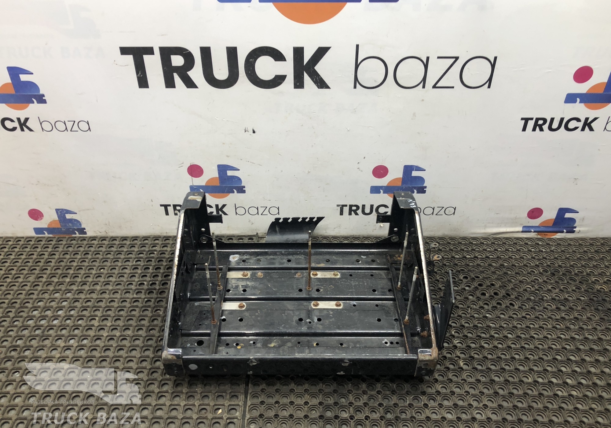 81418605408 Ящик АКБ