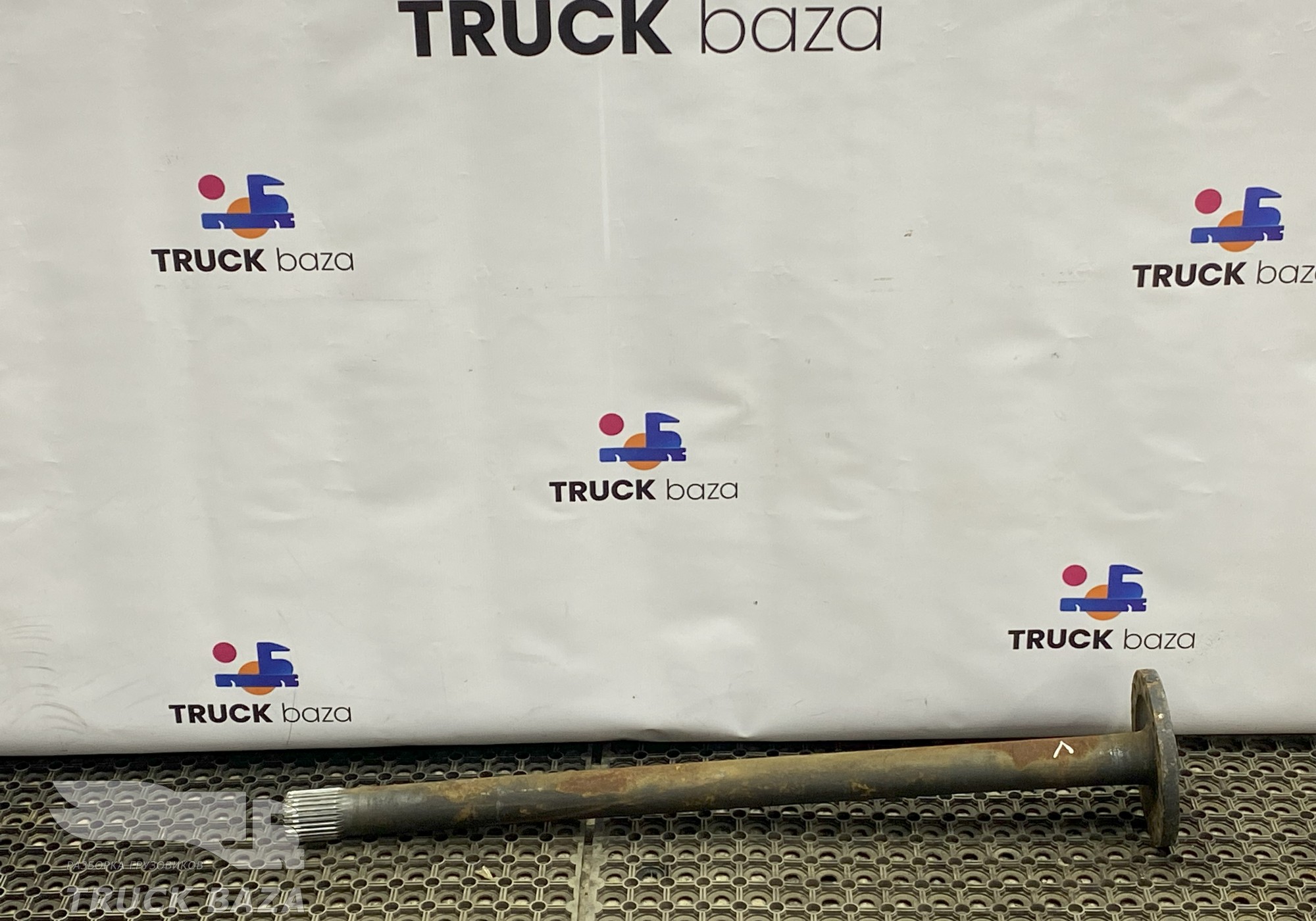 81355023081 Полуось задняя 1030 мм