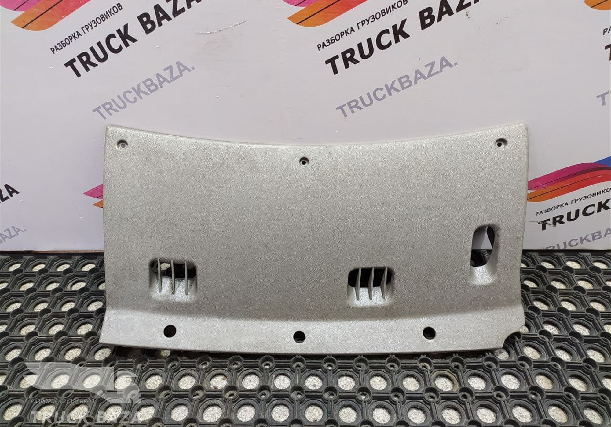 1395832 Накладка на торпедо для Daf XF95