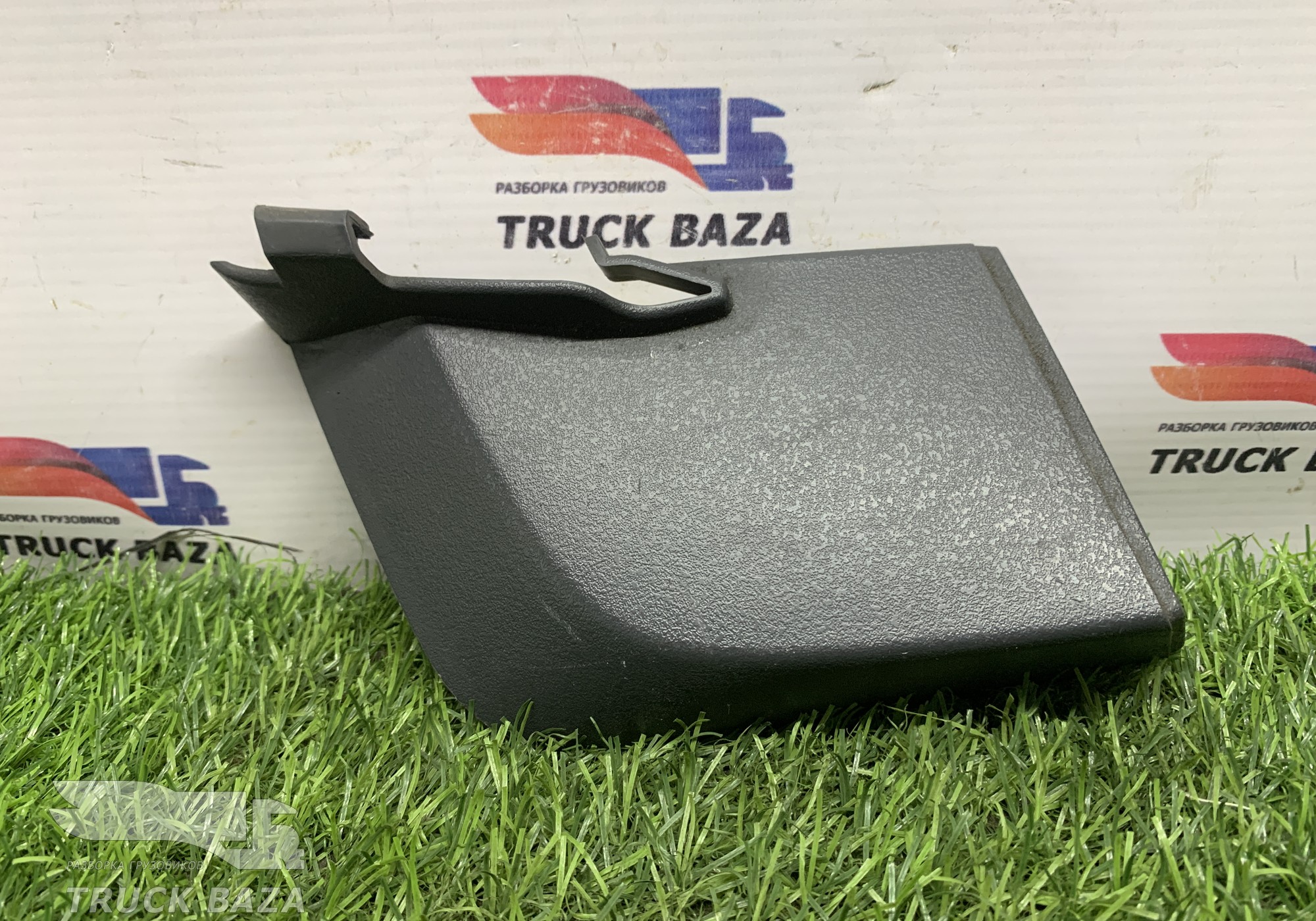 82702178 Накладка панели приборов для Renault T (с 2013)