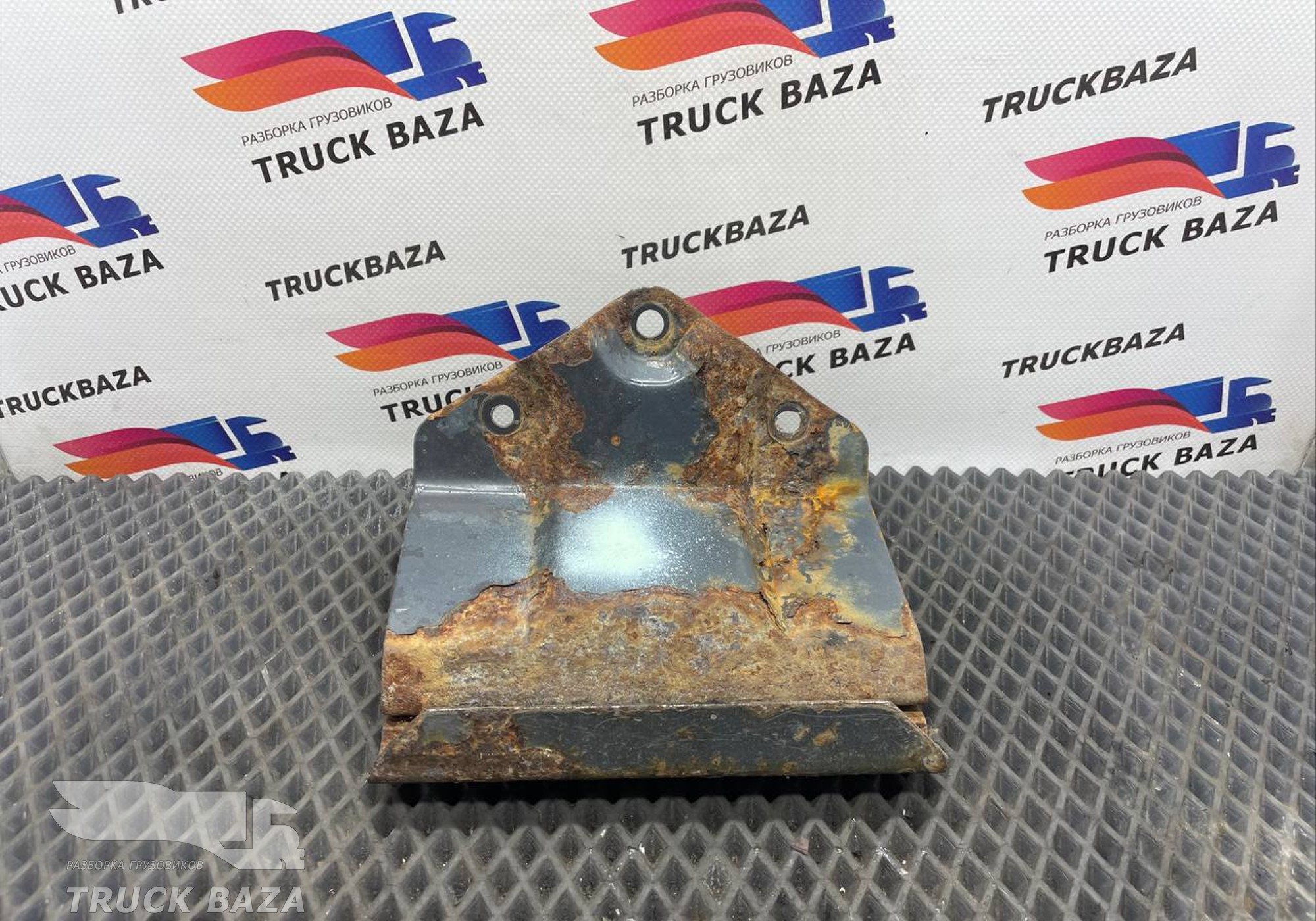 1479927 Кронштейн крыла для Scania 5-series R (с 2004 по 2016)