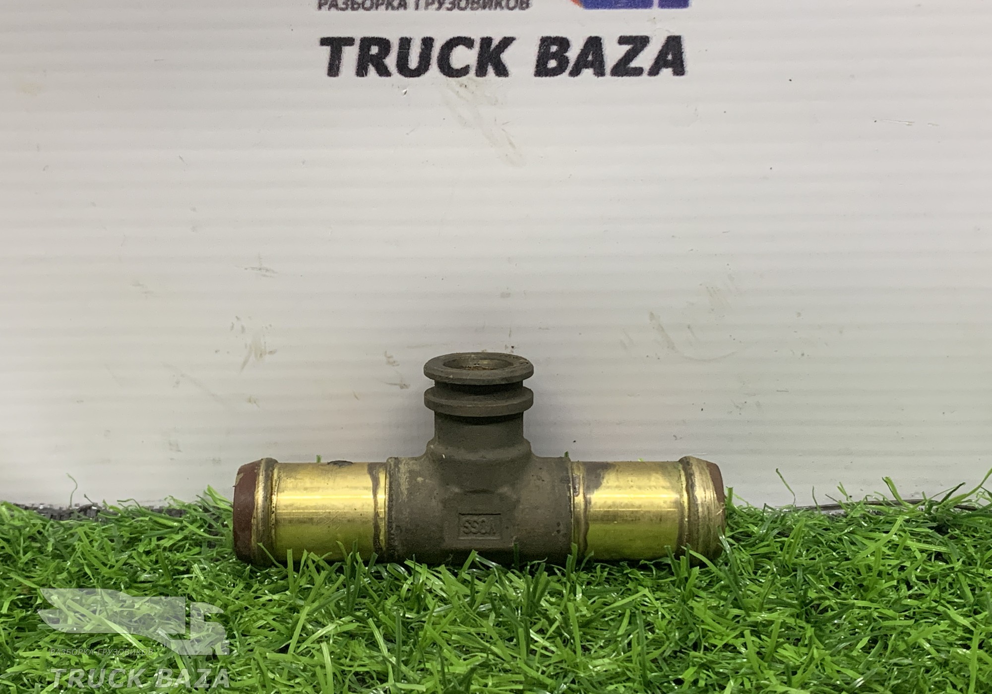 81981200119 Тройник отопителя для Man TGS II (с 2012)