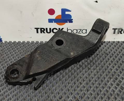 2553533 Кронштейн передней рессоры правый для Scania