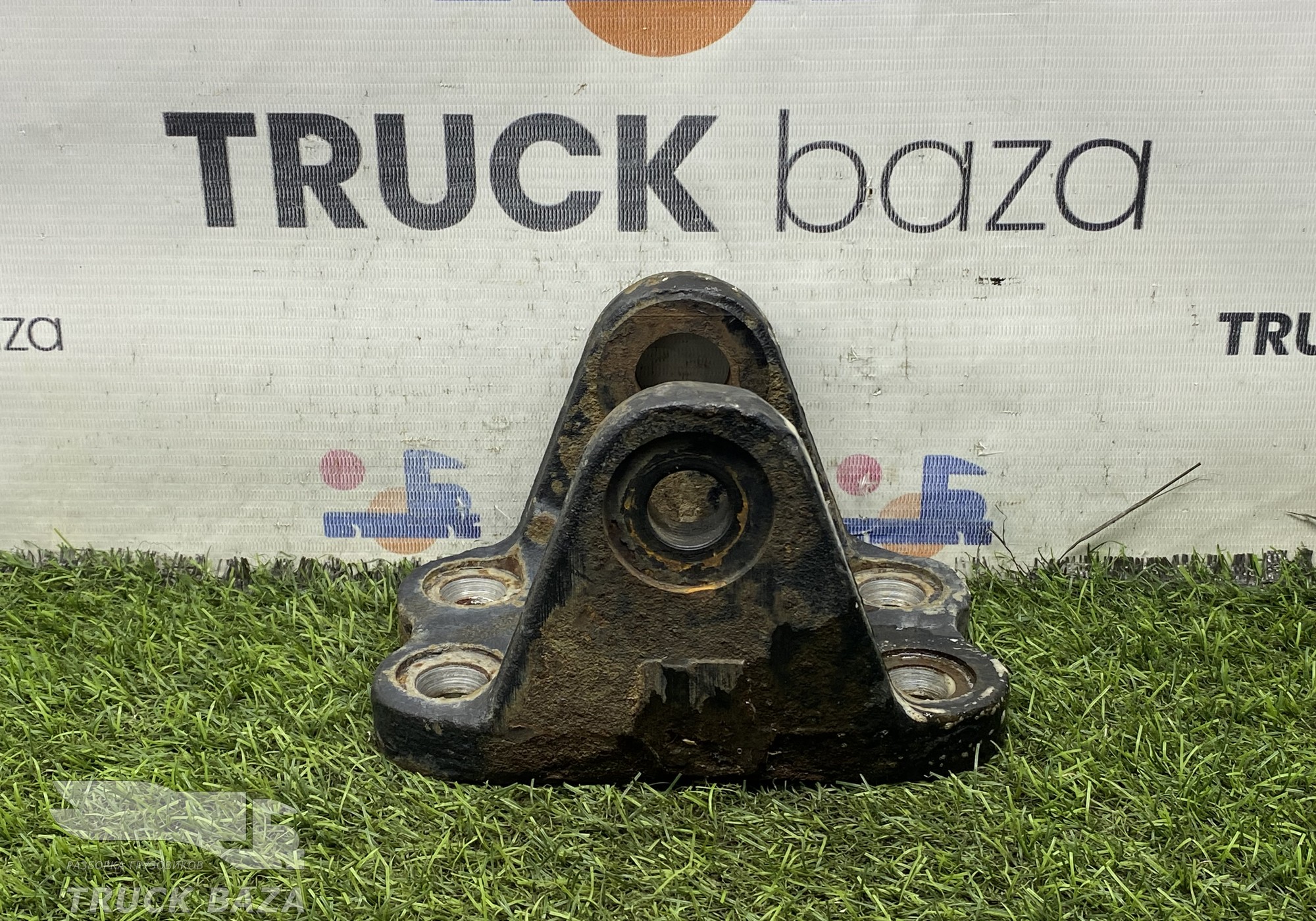 65802902444 Кронштейн рессоры передней для КАМАЗ 5490 (с 2013)