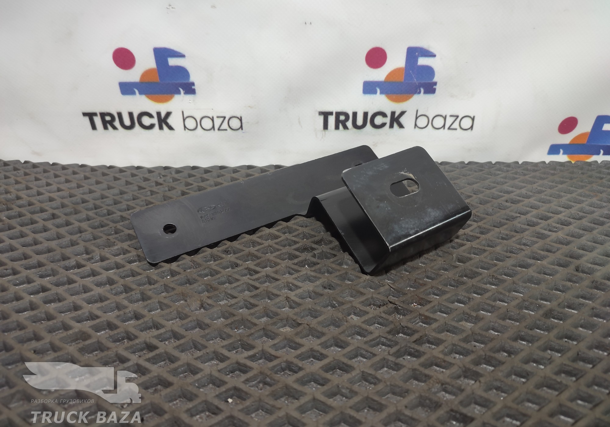 JC4611782AA Кронштейн для Ford F-MAX (с 2018)