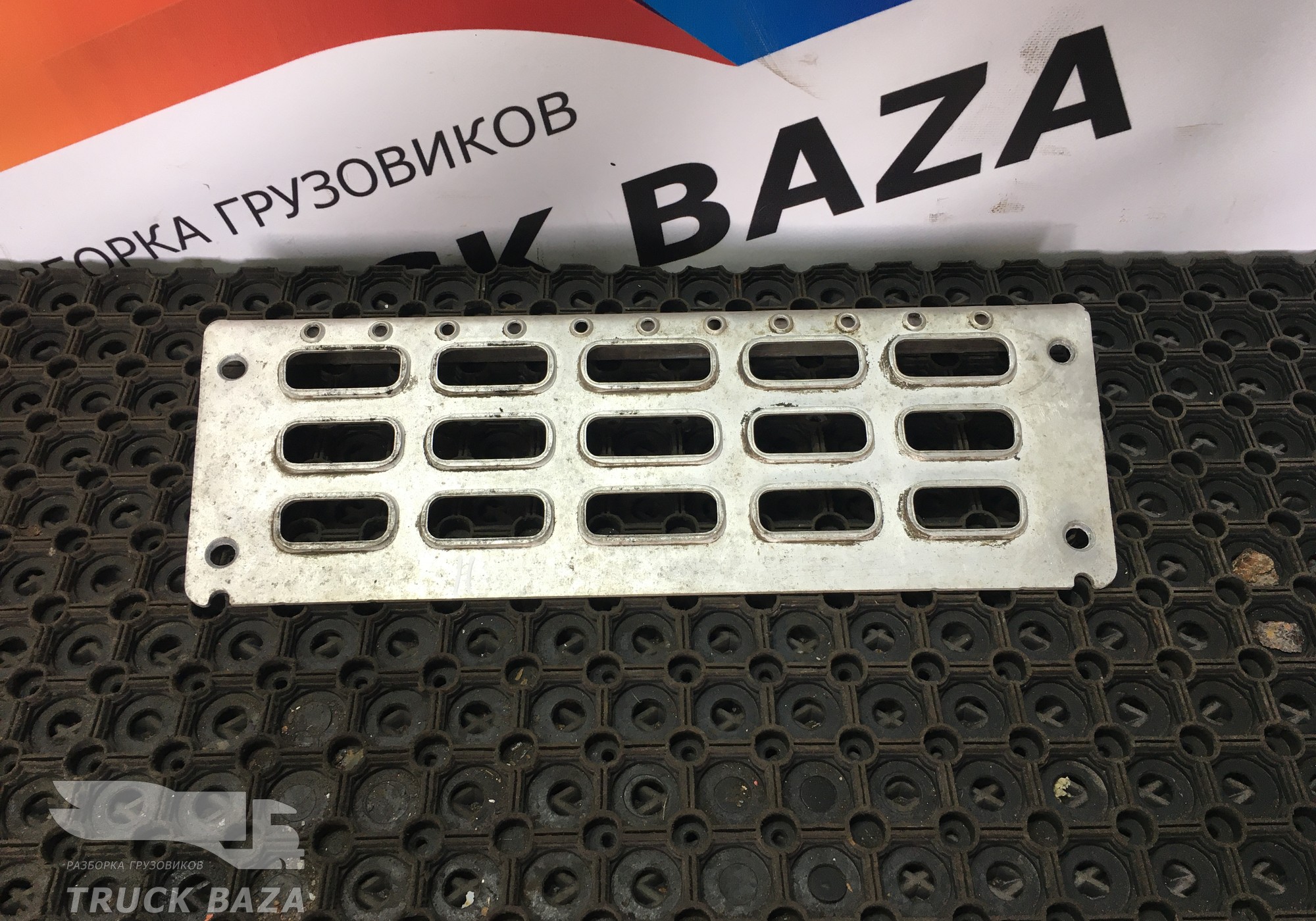 20379439 Площадка подножки для Volvo FH 2 (с 2002 по 2008)