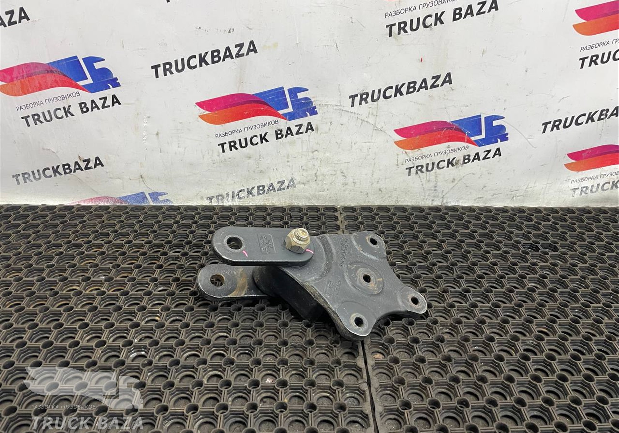 GC465335BB Кронштейн рессоры для Ford F-MAX (с 2018)