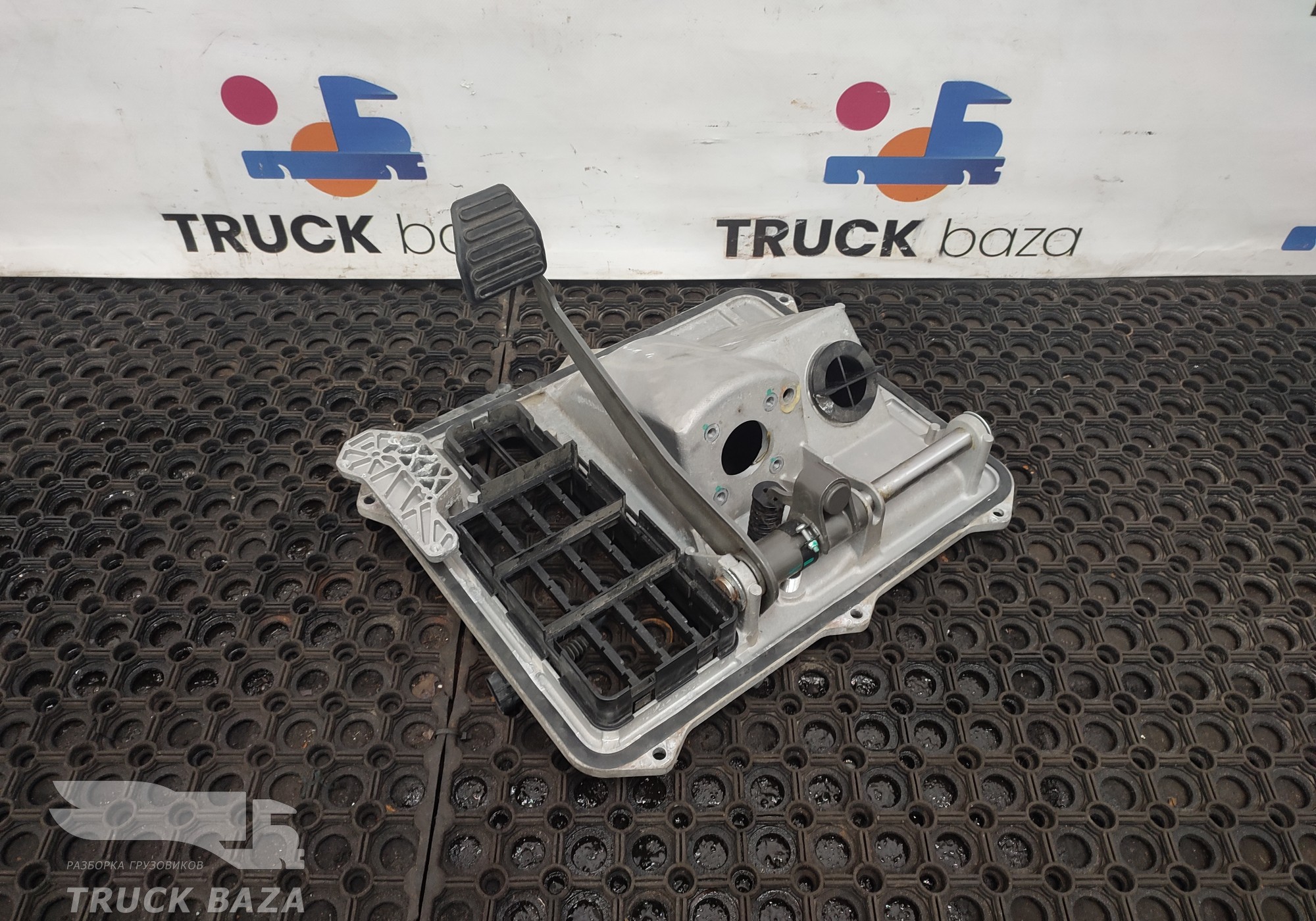 712482200151 Блок педалей для Sinotruk Sitrak C7H