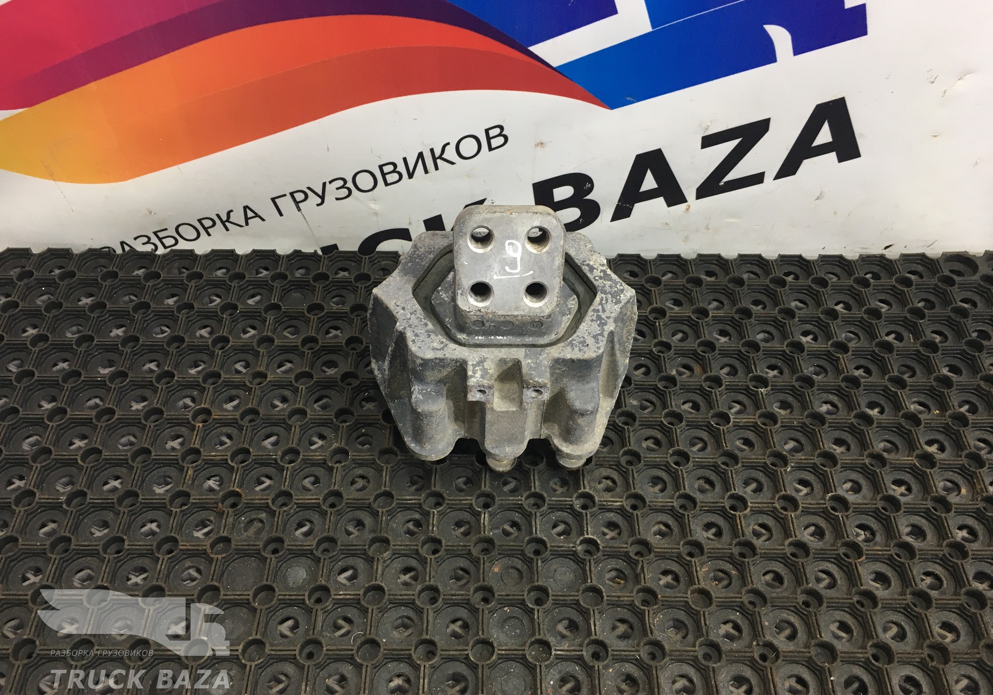 742811001 Подушка КПП задняя правая для Daf 95