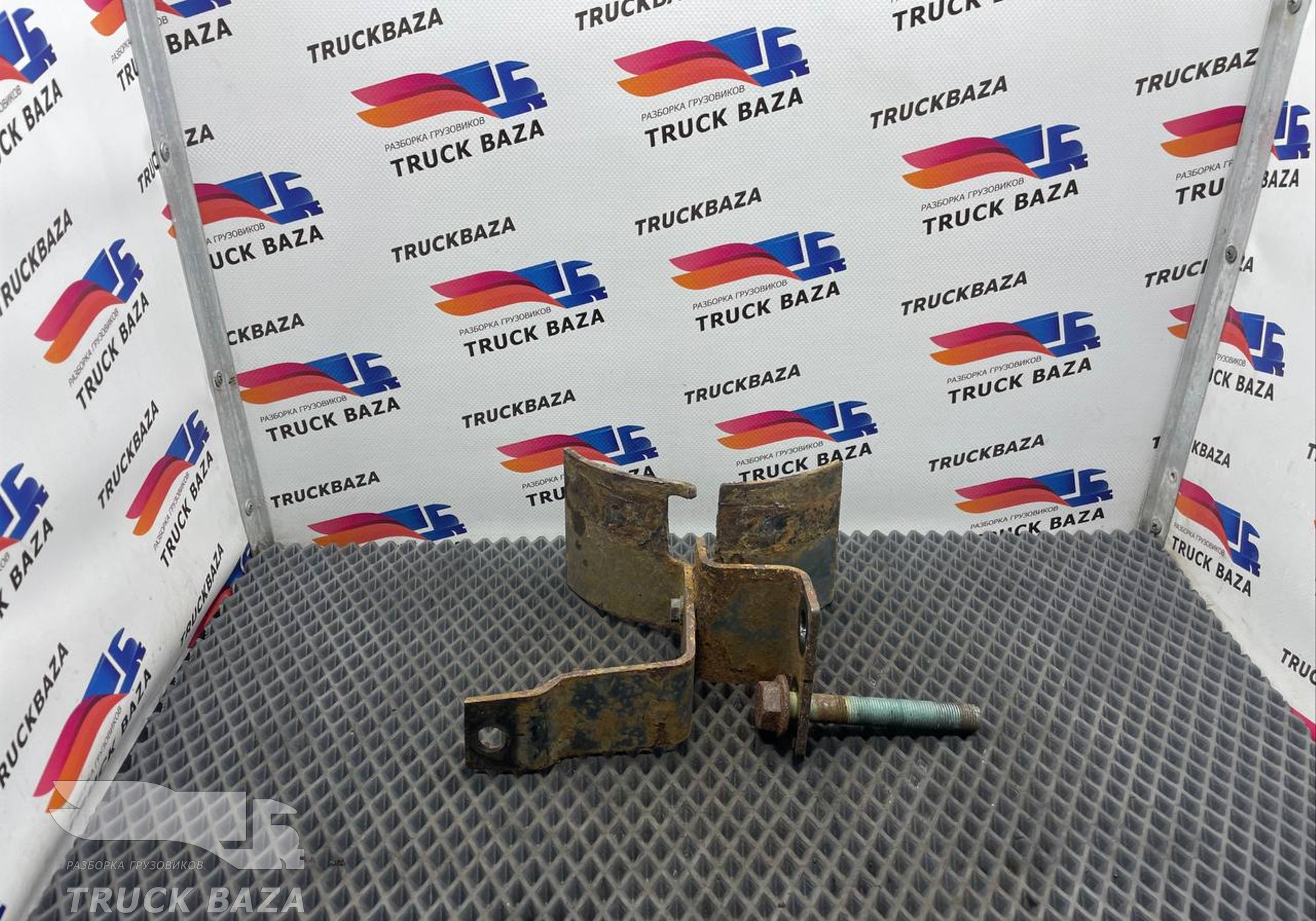 A9304295540 Кронштейн ресивера для Mercedes-Benz Actros MP3 (с 2008)