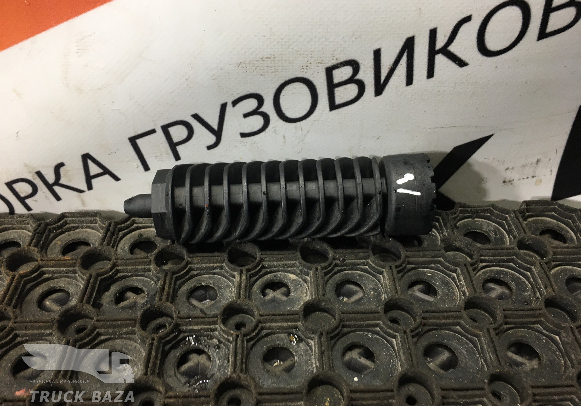 Стержень топливного фильтра для Mercedes-Benz Actros MP2 (с 2002 по 2008)