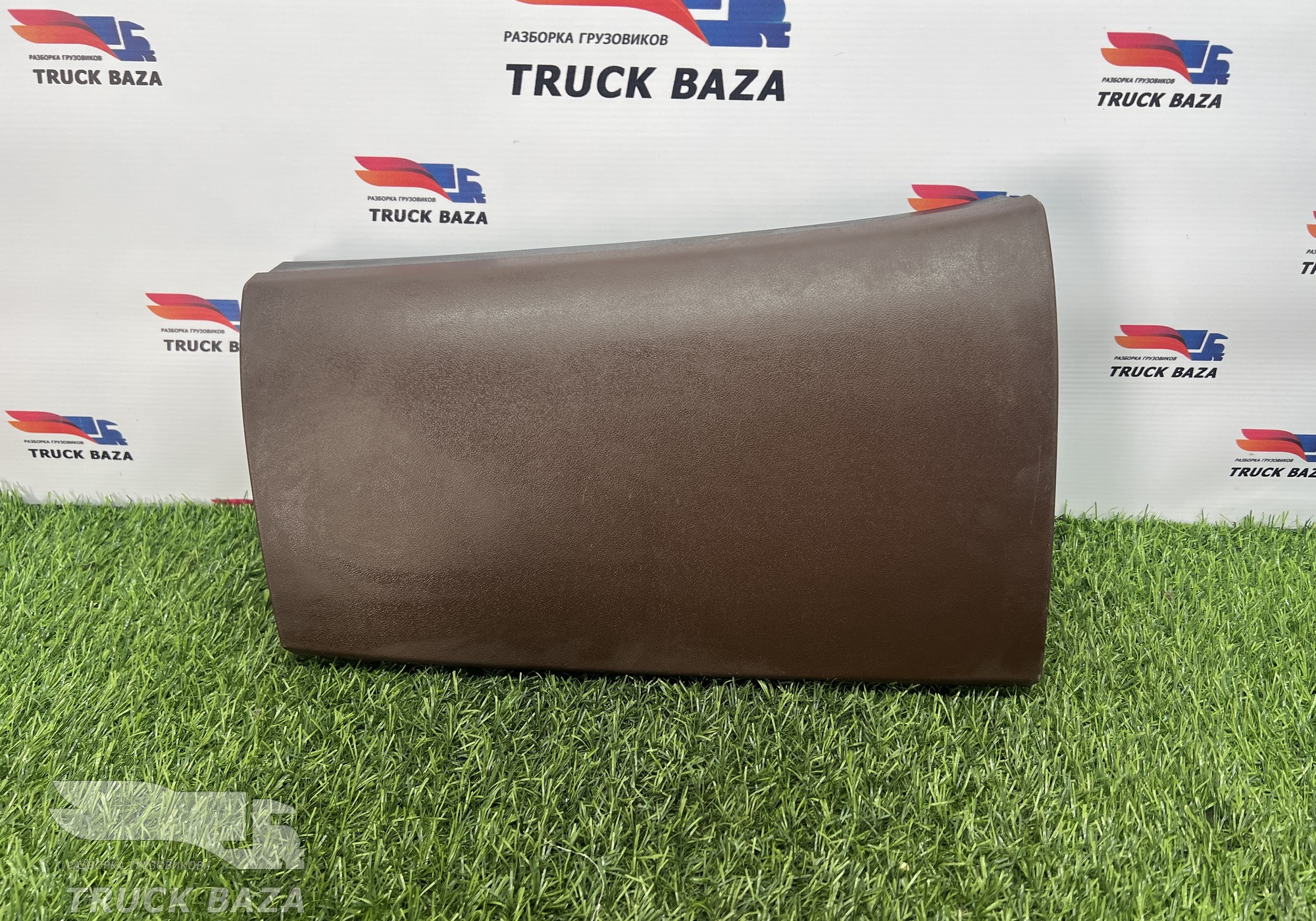 549015325116 Крышка вещевого ящика для КАМАЗ 54901