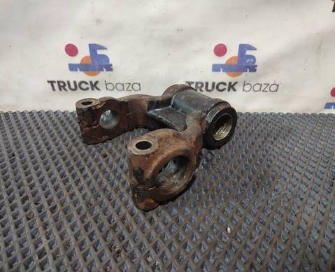 1377739 Серьга передней рессоры для Scania