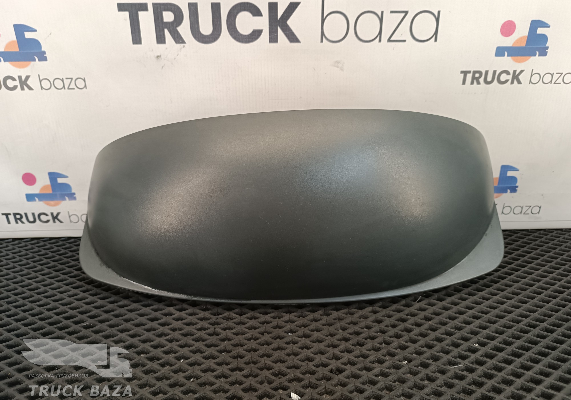 81617016265 Накладка панели приборов для Man TGM