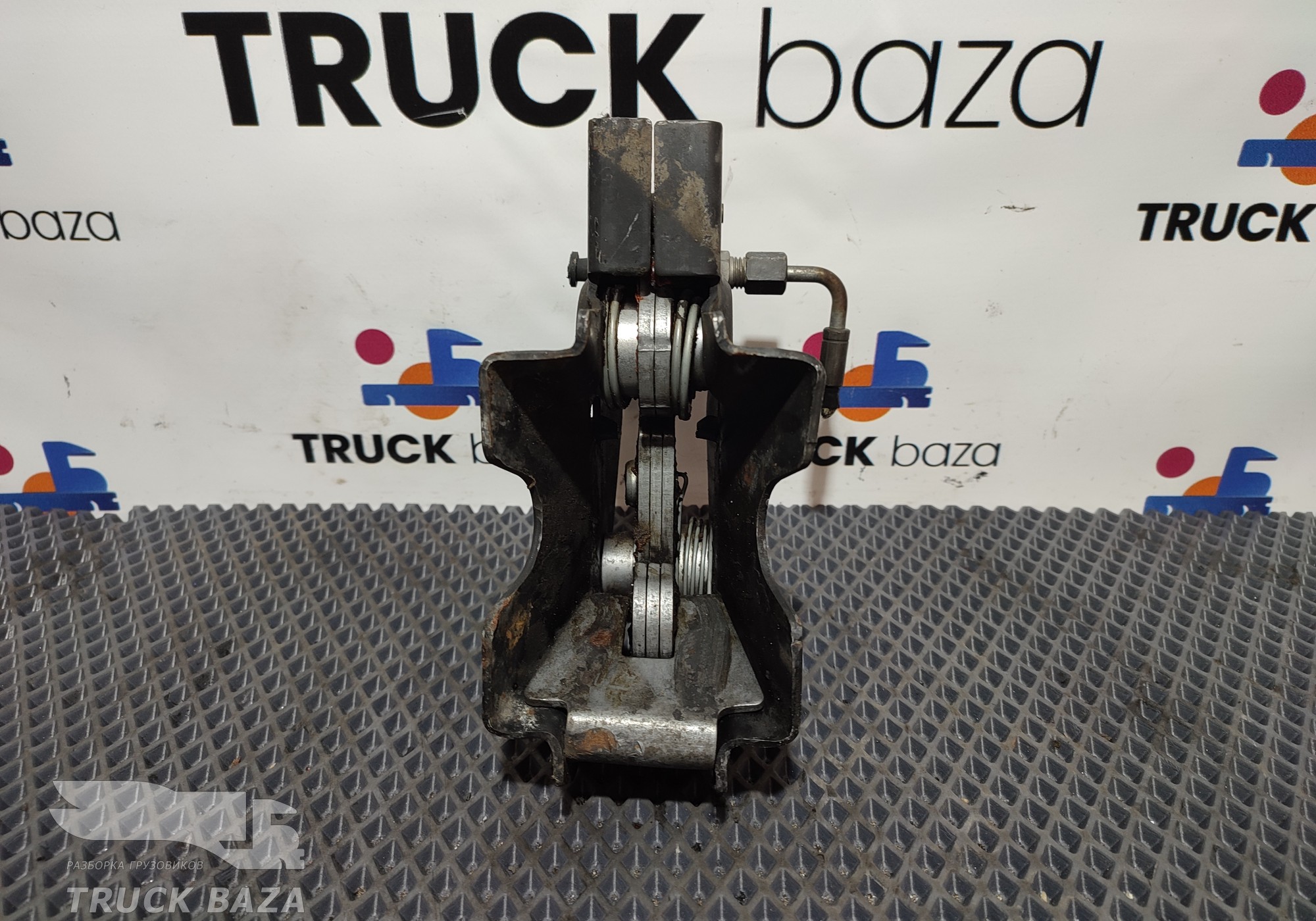 2992581 Замок кабины для Scania 6-series R (с 2016)