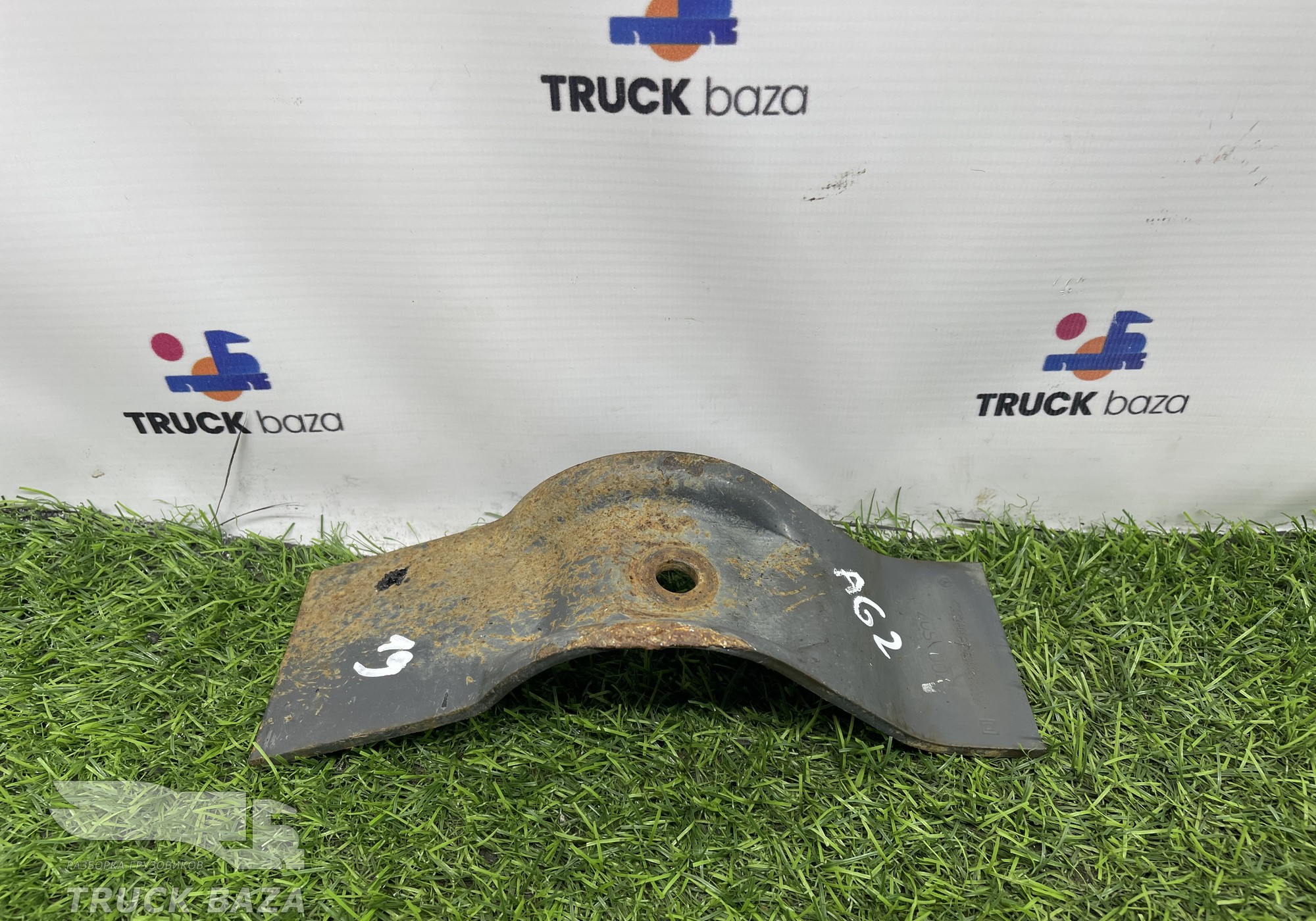 A9305210197 Кронштейн крыла заднего