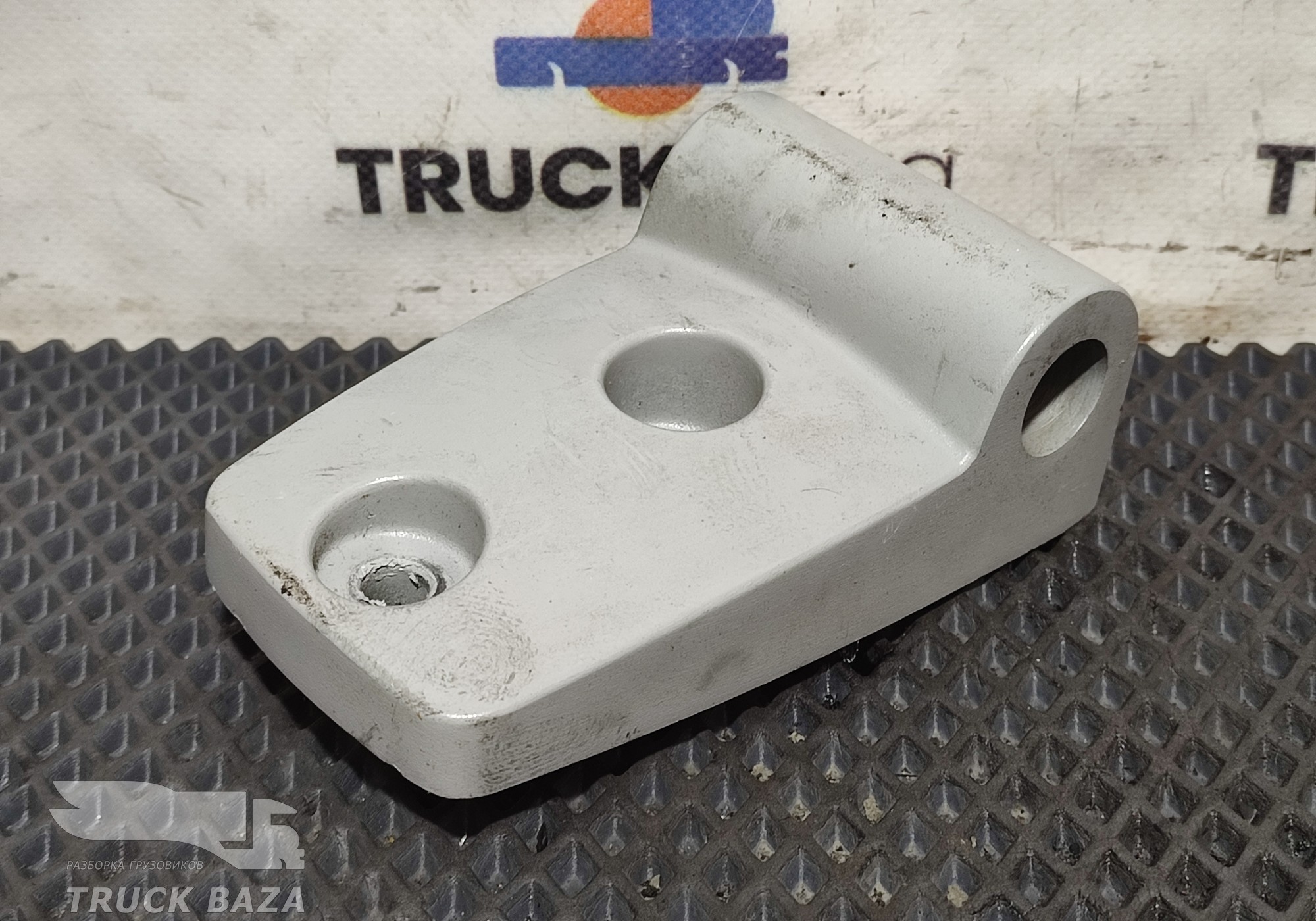 1446599 Петля верхнего спальника