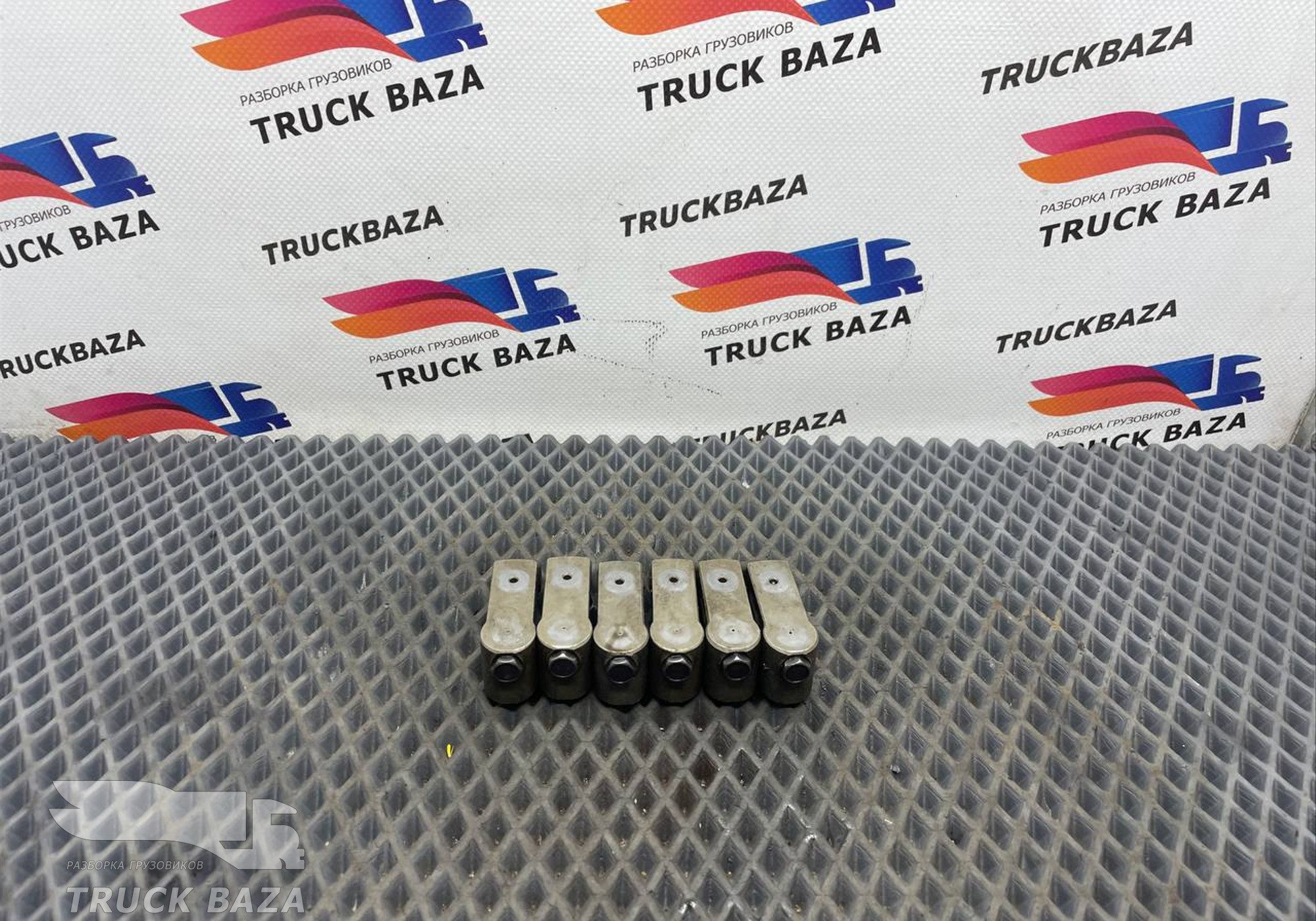 51041206008 Коромысло клапана (комплект) для Man TGX II (с 2012)