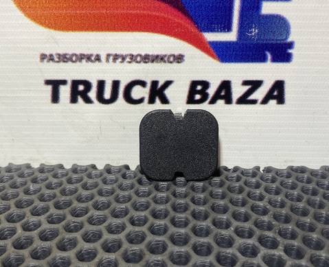20529766 Заглушка подножки боковой для Volvo
