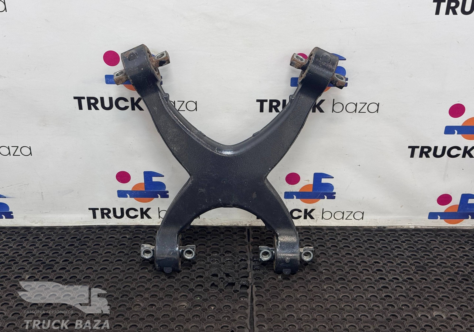 81432206327 Тяга реактивная X-образная для Man TGS II (с 2012)