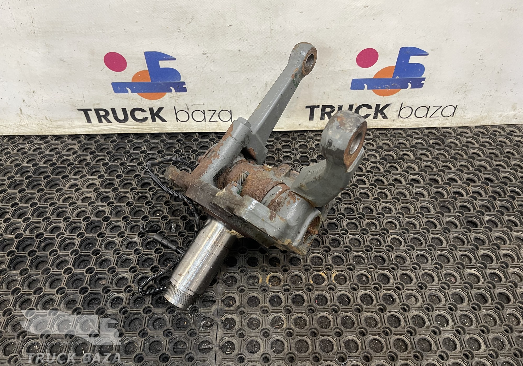 AZ4071418013 Кулак поворотный левый для Sinotruk Sitrak C7H