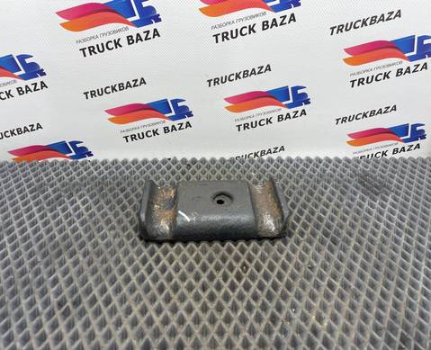 651152902412 Проставка стремянки рессоры для КАМАЗ 54901