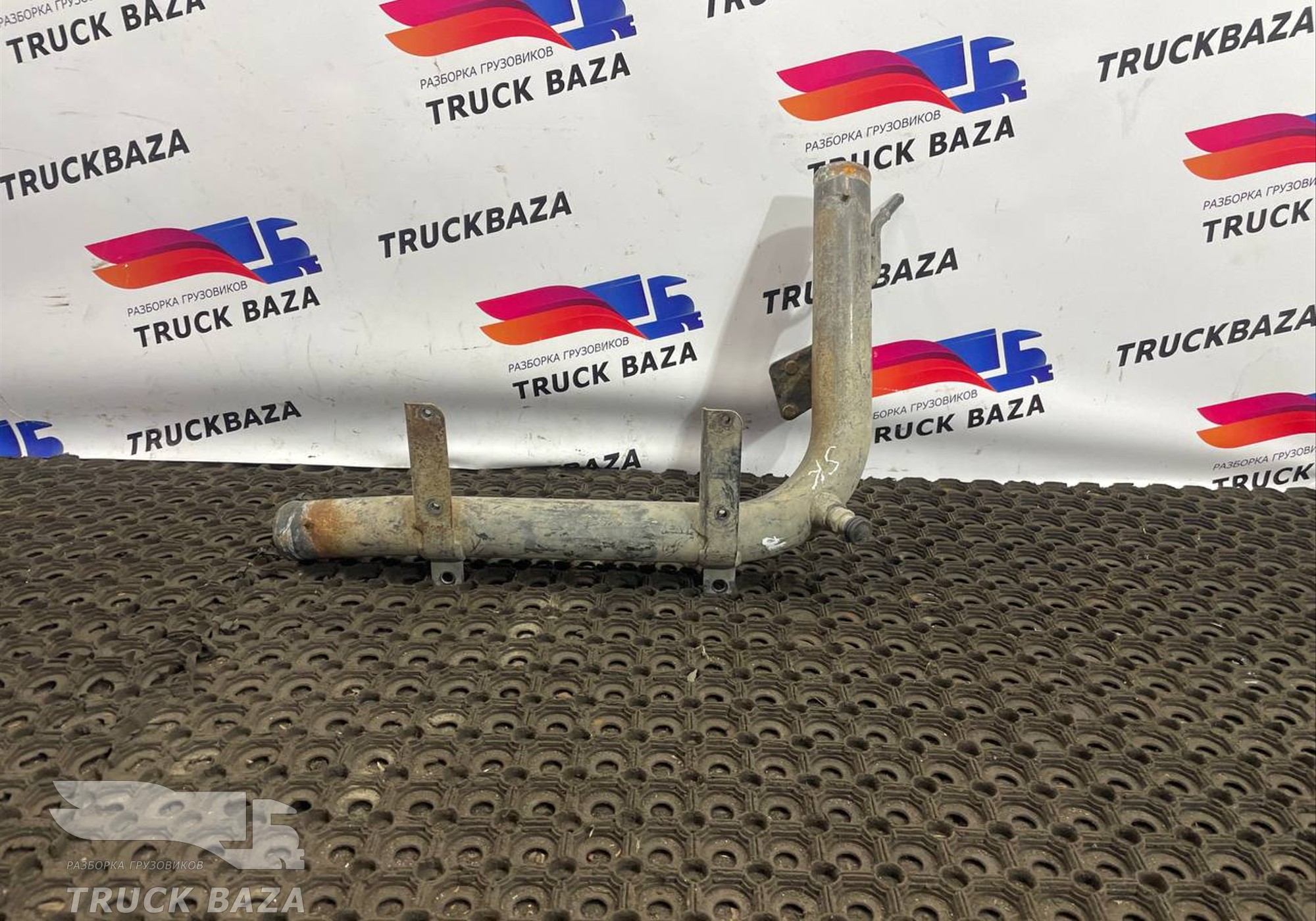 1783401 Патрубок системы охлаждения для Scania