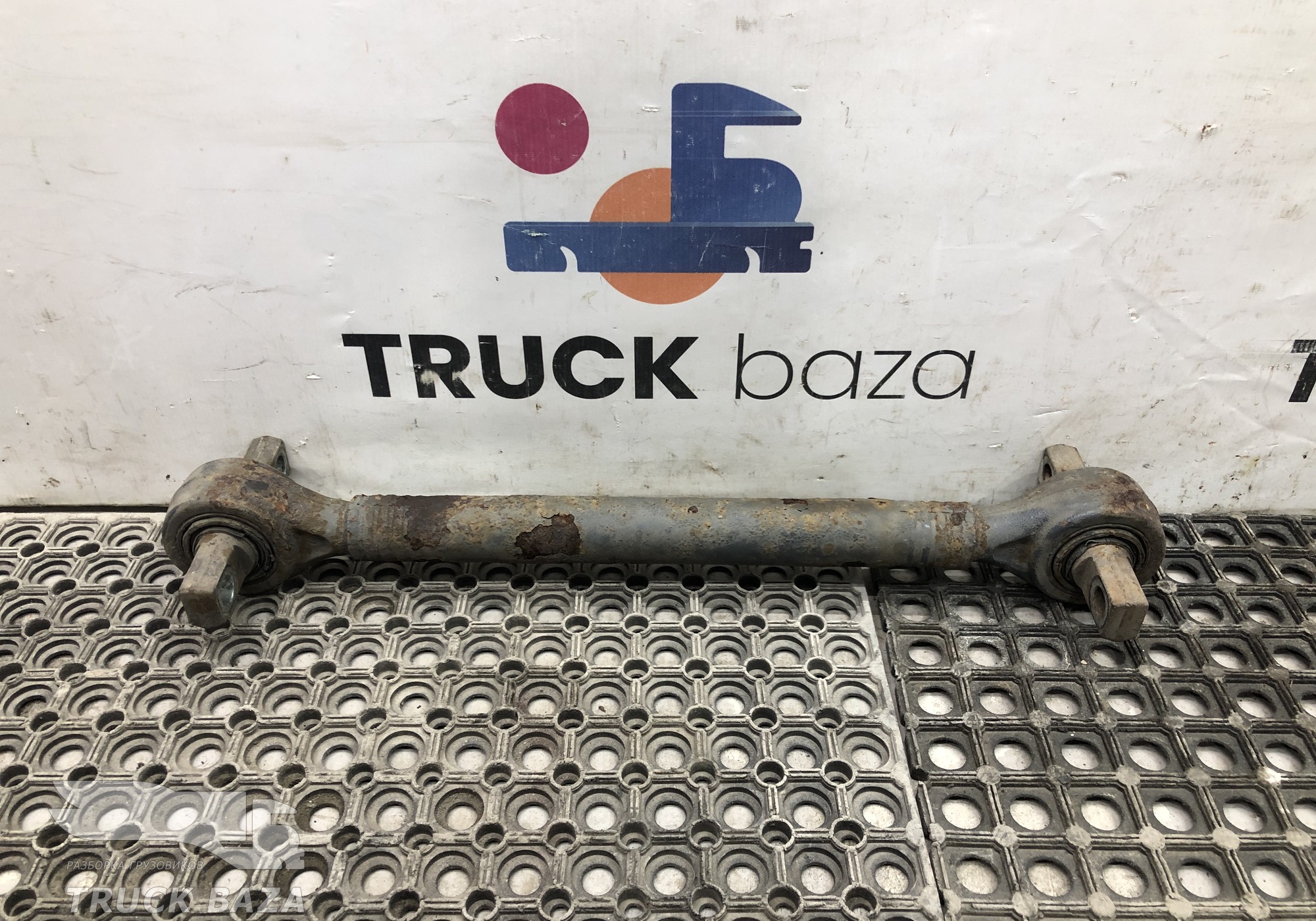 1656428 Тяга реактивная