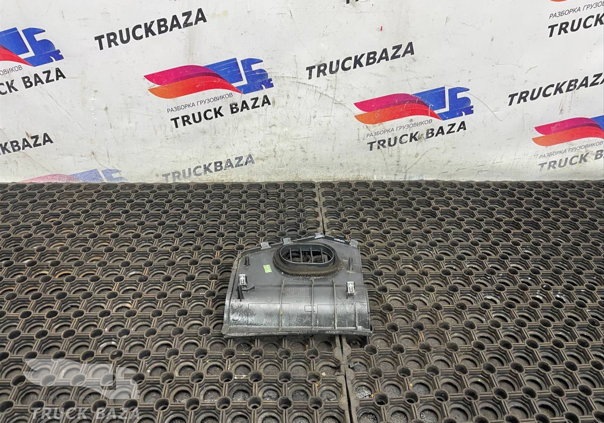 9436802480 Накладка на торпедо для Mercedes-Benz Actros MP3 (с 2008)