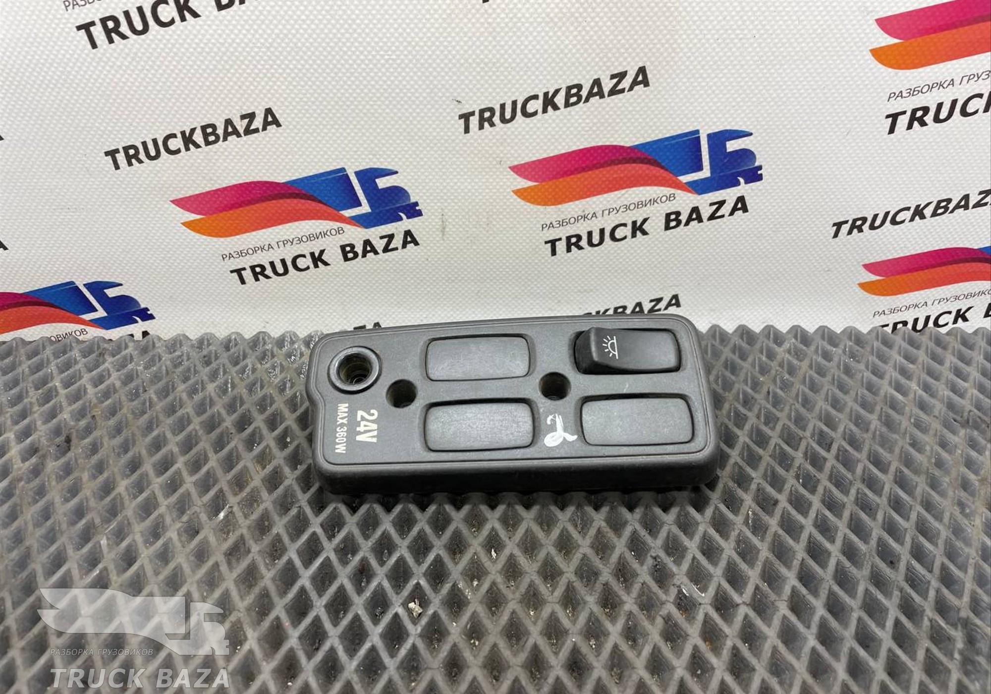 1433018 Рамка с кнопками для Scania 5-series R (с 2004 по 2016)